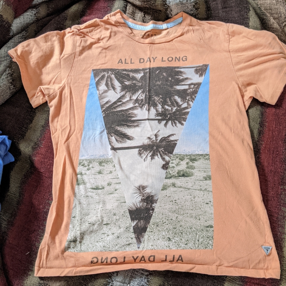 Guess T-shirt